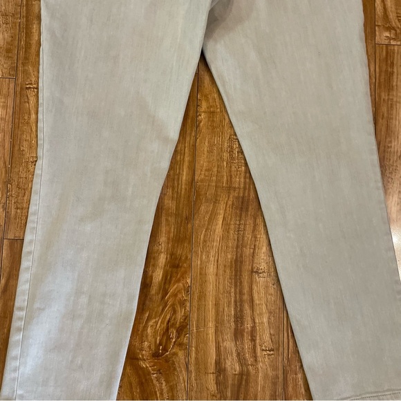 CHICOS Women’s So Slimming Light Tan Gray Ankle Jeans Size 1 - Picture 11 of 13